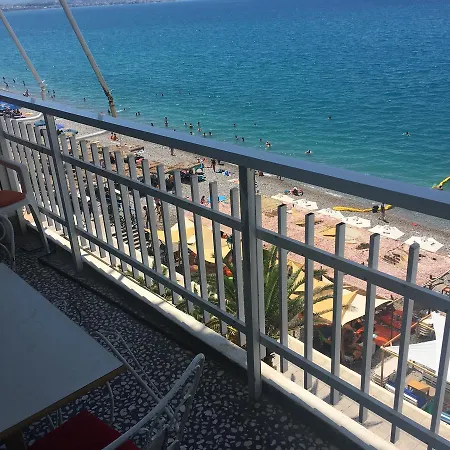 Beachfront Dreams 아파트
